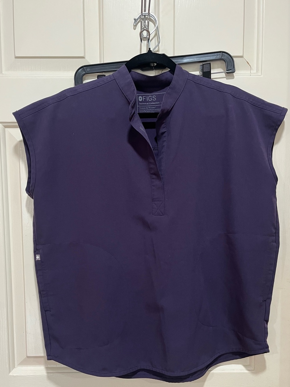 Women’s Purple Shadow Scrub Set Small Rafaela Top & Medium Reg.Yola style pants